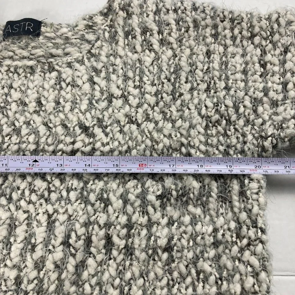 ASTR SWEATER  ROUND NECK CROP TOP WOMEN GRAY SIZE XS - Picture 10 of 13